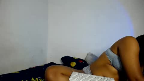 francihot4 online show from 10, 6, 2026