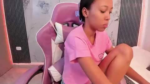 Laura online show from 19, 6, 2026