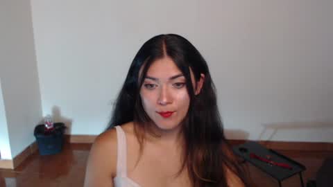 Snapshot of freyarouge chatting on 23, 6, 2026 freyarouge online show from 23, 6, 2026