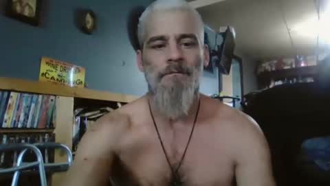 Snapshot of fwbowling chatting on 9, 2, 2025 77daddy online show from 9, 2, 2025