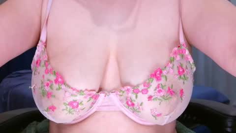 gaaby  online show from 21, 4, 2026