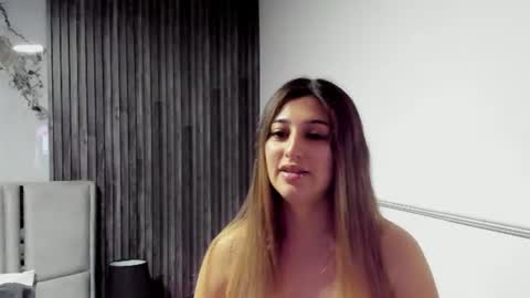 Gabriela Kassi online show from 15, 6, 2026