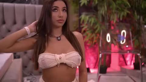 Gina online show from 12, 6, 2026