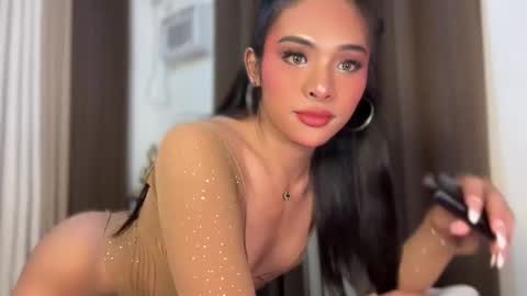 queen ronna online show from 20, 5, 2026