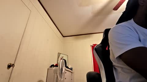 glomightyj online show from 4, 6, 2026