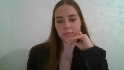 gloria954807 online show from 9, 6, 2026