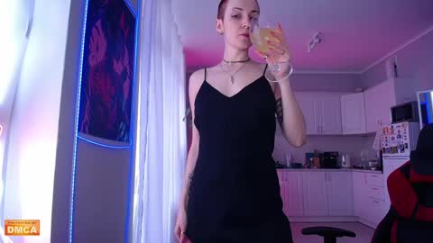 Elpis Foxter online show from 5, 6, 2026