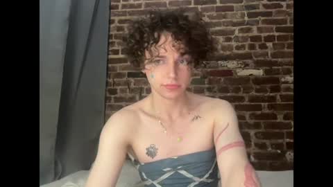 godsheshot online show from 13, 6, 2026