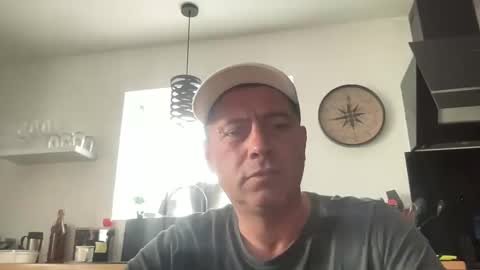 Snapshot of guil0 chatting on 13, 9, 2025 guil0 online show from 13, 9, 2025
