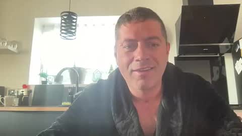 Snapshot of guil0 chatting on 22, 9, 2025 guil0 online show from 22, 9, 2025