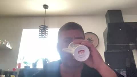 Snapshot of guil0 chatting on 11, 10, 2025 guil0 online show from 11, 10, 2025