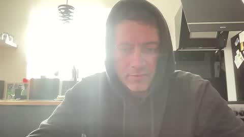 Snapshot of guil0 chatting on 20, 10, 2025 guil0 online show from 20, 10, 2025