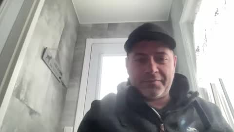 Snapshot of guil0 chatting on 24, 3, 2026 guil0 online show from 24, 3, 2026