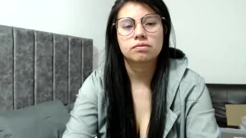Snapshot of gumball_room chatting on 17, 2, 2026 Vane blonde and Hazell black hair online show from 17, 2, 2026