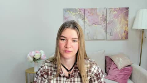 gwensmitt online show from 7, 6, 2026