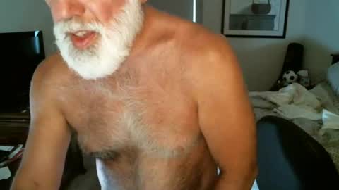 Hairy pecs online show from 21, 6, 2026