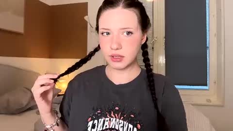 hanahwoods online show from 15, 6, 2026