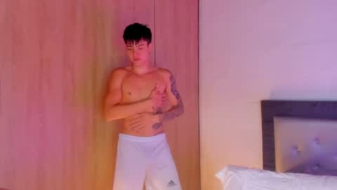 handsome_boys69 online show from 18, 6, 2026