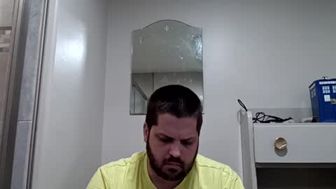 Handsomedaddy198923 online show from 16, 6, 2026