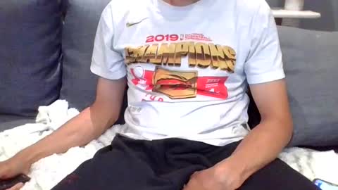 HandsomeStranger online show from 16, 6, 2026