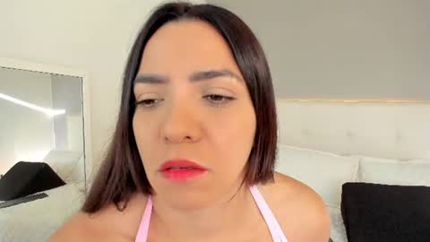 hannamartinnez online show from 16, 6, 2026