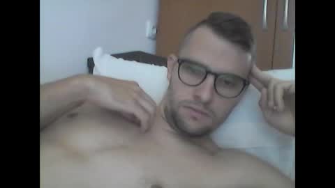 hardboylovemilfmoom online show from 20, 9, 2025