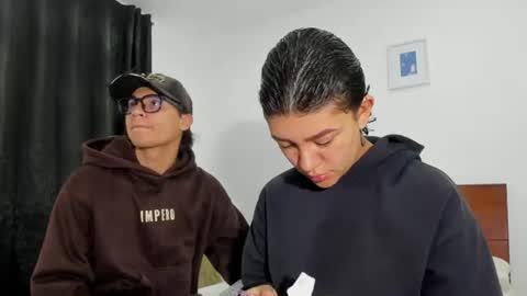 kade and demi independent models online show from 13, 6, 2026