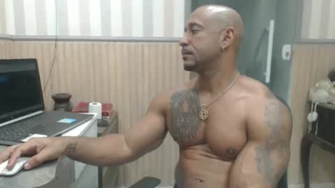 Snapshot of hebertgomes chatting on 7, 6, 2026 hebertgomes online show from 7, 6, 2026