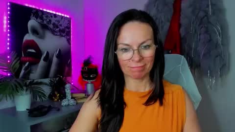Helen online show from 11, 5, 2026