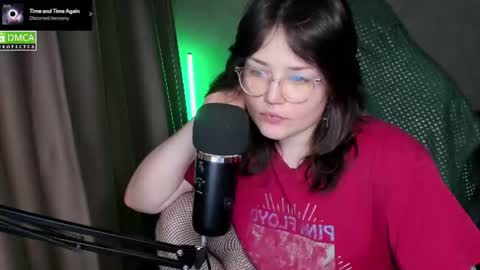 Red online show from 7, 7, 2026