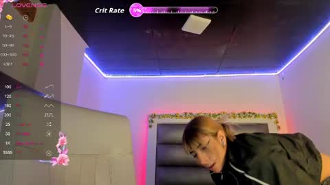 hellen__smith_ online show from 16, 6, 2026
