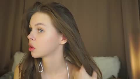 Nicole online show from 9, 6, 2026