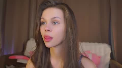 Nicole online show from 10, 6, 2026