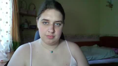 hess_luna_ online show from 23, 6, 2026
