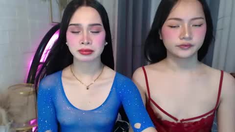 hoelymolly online show from 10, 6, 2026