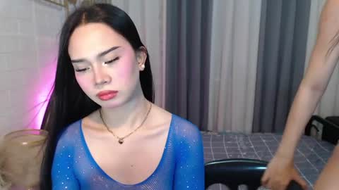 hoelymolly online show from 13, 6, 2026