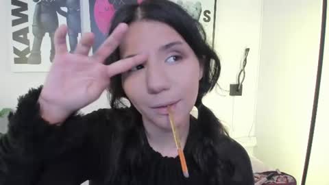 hollypeach_ online show from 16, 6, 2026