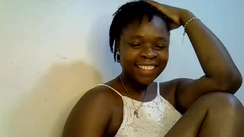 holy_ebony online show from 15, 6, 2026