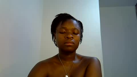 holy_ebony online show from 16, 6, 2026