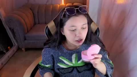 honeydoll_tf online show from 17, 6, 2026