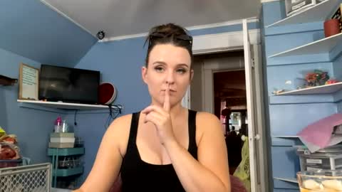 HoneyDrippinBunny online show from 22, 6, 2026