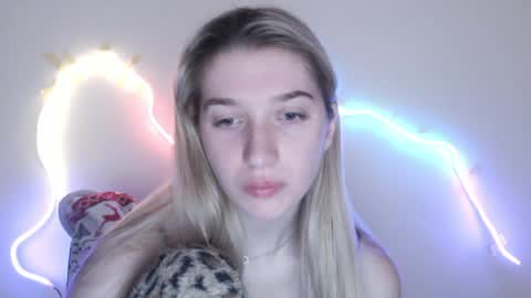honeyveil online show from 10, 6, 2026