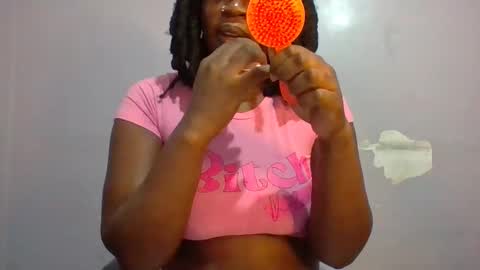 Snapshot of horny_hearts chatting on 16, 5, 2026 phanice online show from 16, 5, 2026