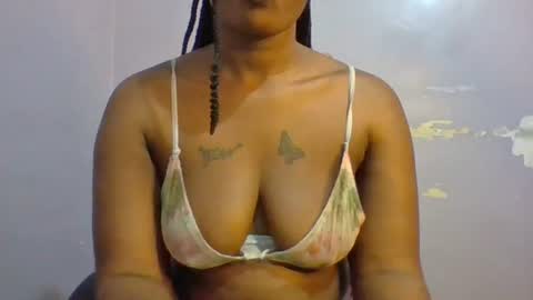 Snapshot of horny_hearts chatting on 13, 6, 2026 phanice online show from 13, 6, 2026