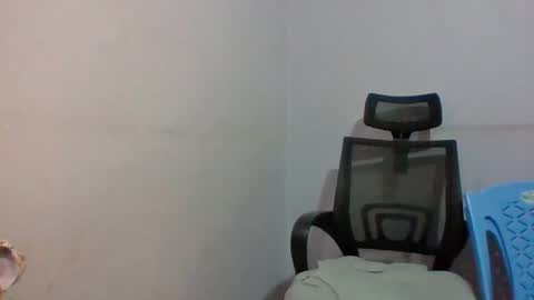 Snapshot of horny_hearts chatting on 20, 6, 2026 phanice online show from 20, 6, 2026