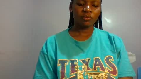 Snapshot of horny_hearts chatting on 21, 6, 2026 phanice online show from 21, 6, 2026