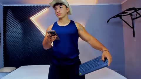 horny_nick18 online show from 18, 6, 2026