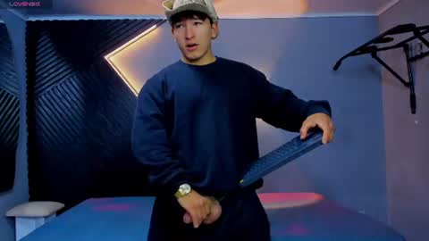 horny_nick18 online show from 22, 6, 2026