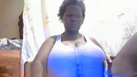 Snapshot of hot_alynn chatting on 6, 1, 2026 ALLYN online show from 6, 1, 2026