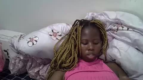 Daddys doll online show from 19, 4, 2026